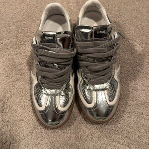 Alohas silver sneakers